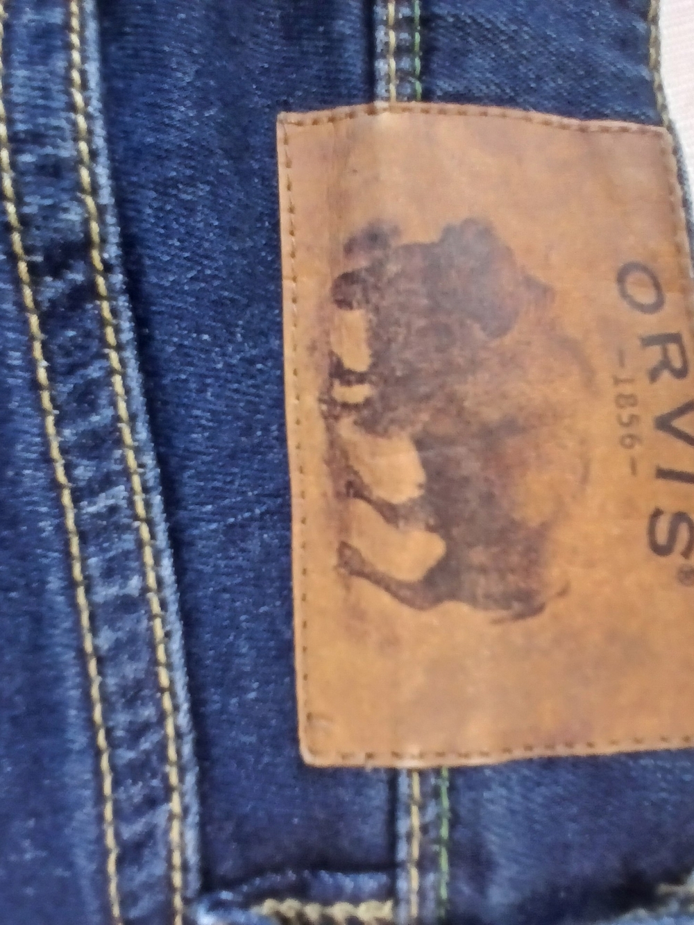 Orvis Men's Straight-Leg Jeans in Dark Blue Denim - Picture 5 of 8